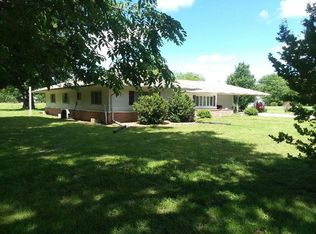 125 E Main St, Dadeville, MO 65635