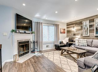 125 Diamond Ln, Old Bridge, NJ 08857