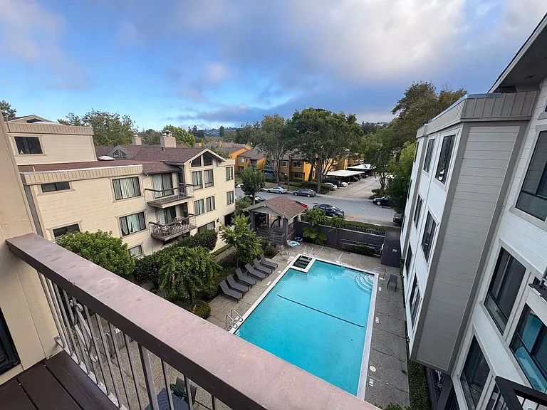 500 Poplar Avenue (903r) — Photo 21