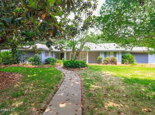 33 Stonegate Dr, Brandon, MS 39042