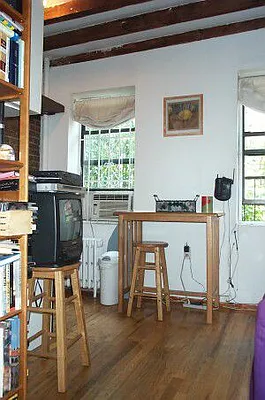 Rented by Tower Brokerage | media 10