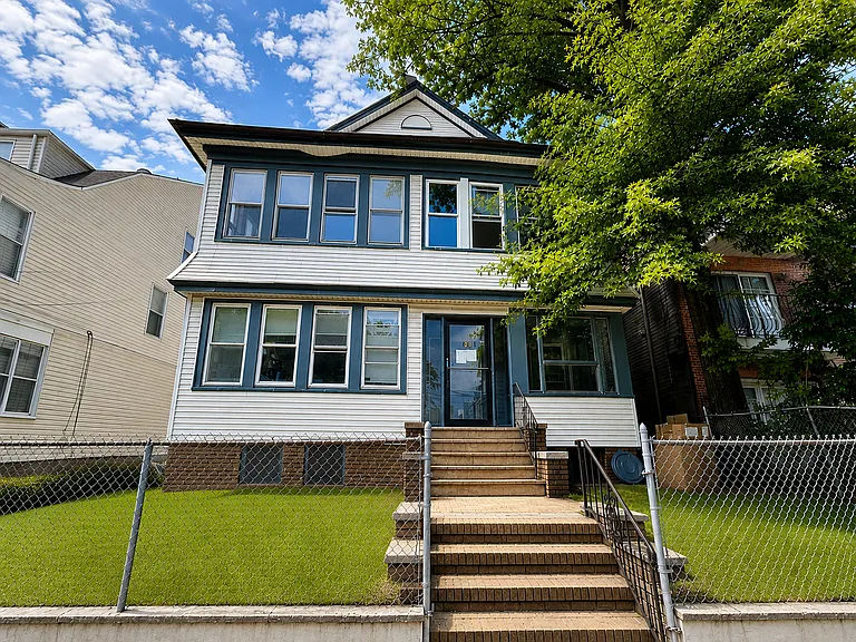 186-188 Renner Ave #2 — Photo 4