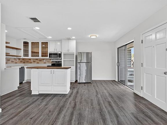 4th image of 1935 Conway Rd APT F6