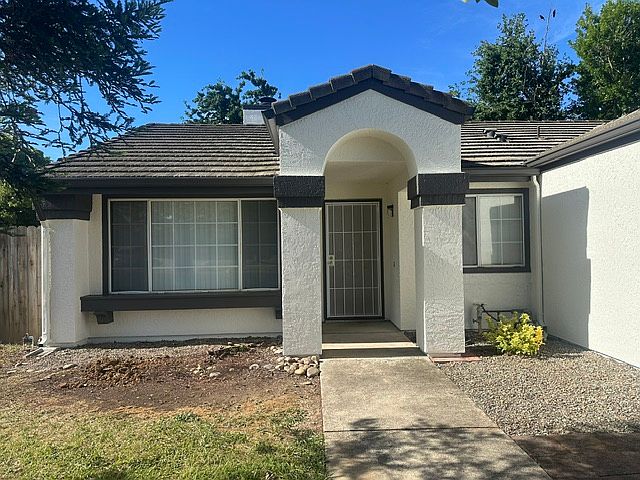 1st image of 198 Cinnamon Dr