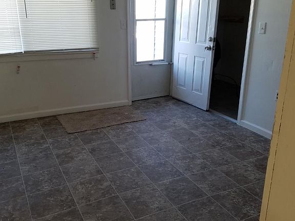 4th image of 2114 Edgerton Ave