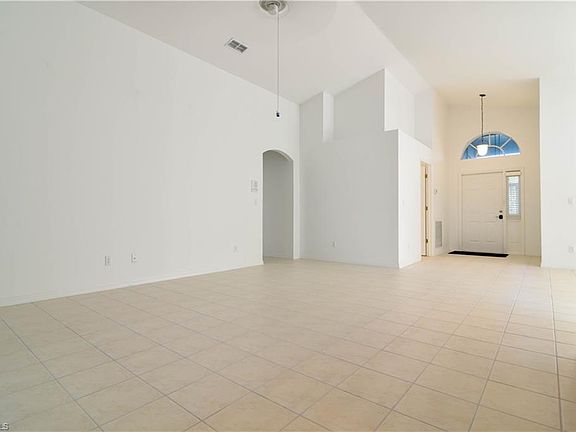 3rd image of 13321 Royal Palm Run