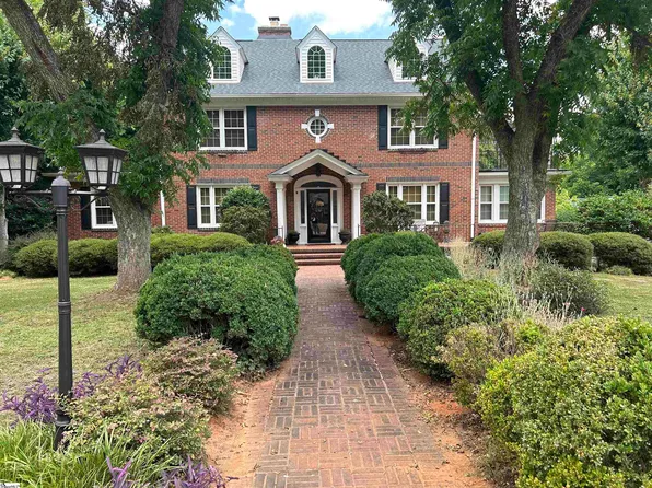 312 W Farley Ave, Laurens, SC 29360