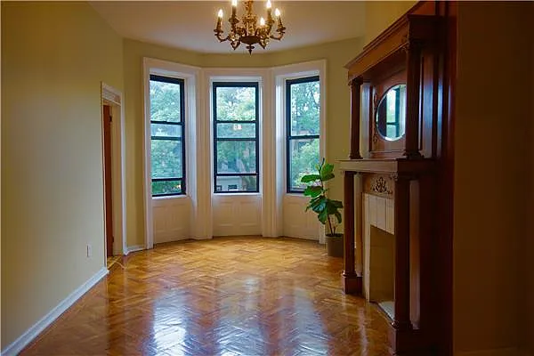 Rented by Avenue Sotheby's International Realty | media 11