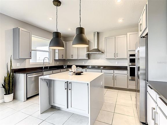 5th image of 2554 Empress Dr