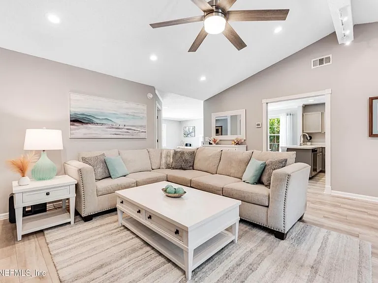 12381 Apple Leaf Dr — Photo 9