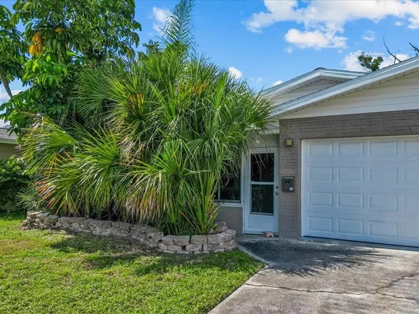 1889 Montana Ave NE, Saint Petersburg, FL 33703