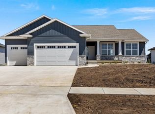 1276 Cedar Springs Dr, Marion, IA 52302