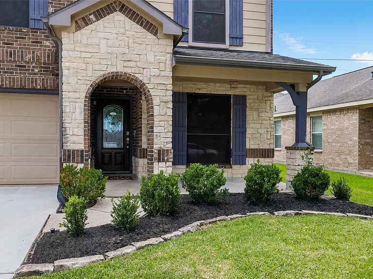 3308 Southern Grove Ln — Photo 2