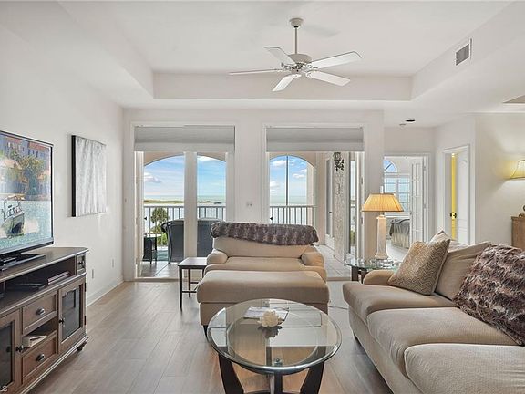 5th image of 3000 Royal Marco WAY #3-416