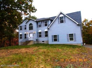 476 Deborah Dr, East Stroudsburg, PA 18301