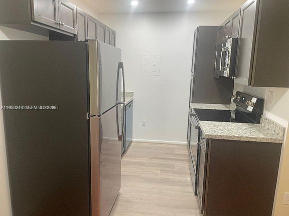 5th image of 10784 N Kendall Dr APT D4