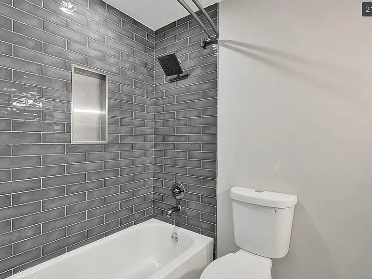 11627 SW 50th St #0 — Photo 13