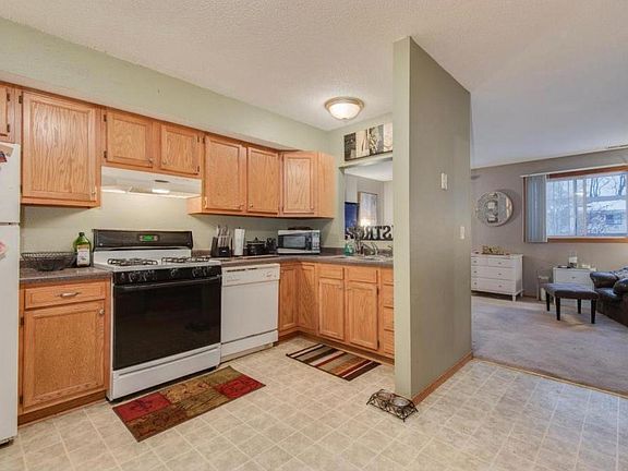 4th image of 1284 Norton Ave NE APT 202