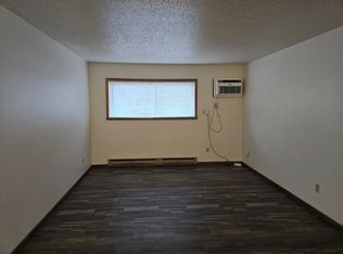 1612 E Gateway Cir S UNIT 104, Fargo, ND 58103