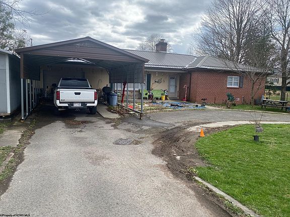 4th image of 111 Ervin Ln