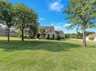 300 Sugartree Cir, Lipan, TX 76462