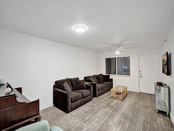 4th image of 9470 Tangerine Place #104