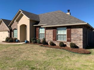 2390 Tallgrass Cir, Bossier City, LA 71111