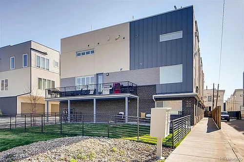 1824 Julian St #2 Photo 1