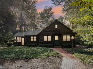 32 Beach Rd, Mount Laurel, NJ 08054