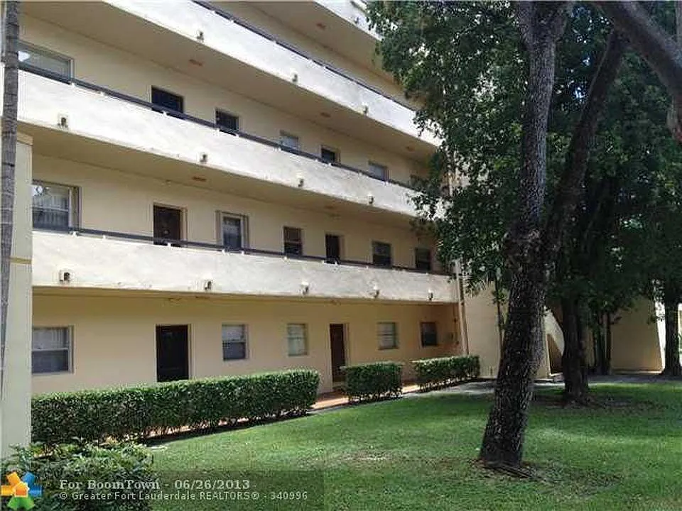 Building Photo - Stirling Rd