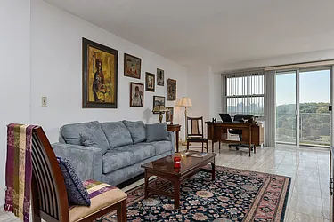 Sold by Houlihan Lawrence