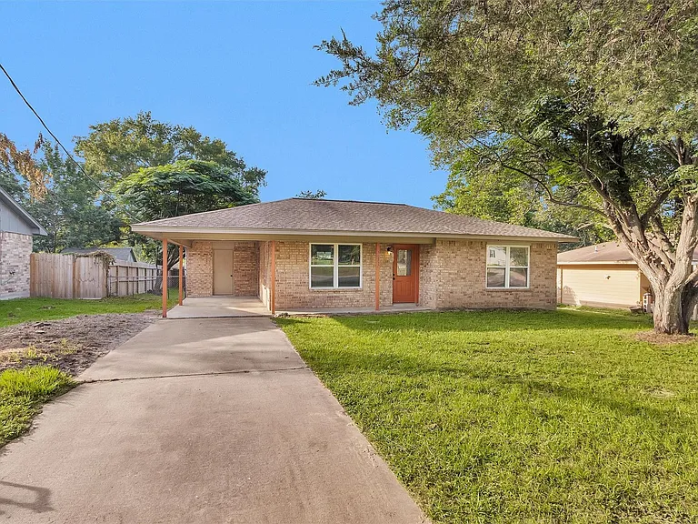 213 County Line Rd — Photo 1