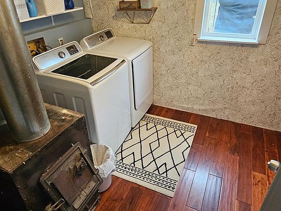 4th image of 18485 Hogan Hill Rd