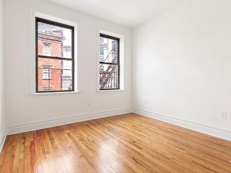 2 W 16th St #2RB — Photo 3