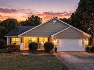 204 Bitternut Ln, Taylors, SC 29687