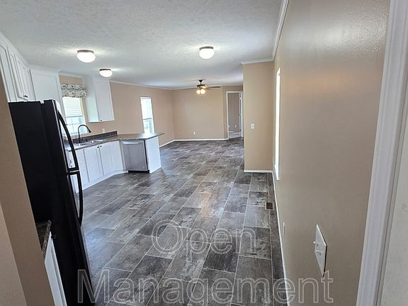 3rd image of 1901 1st St Trlr 34