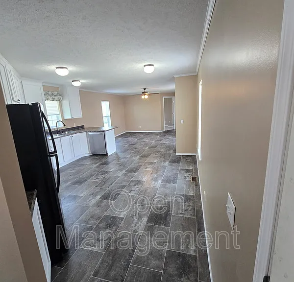 1901 1st St #34 — Photo 3