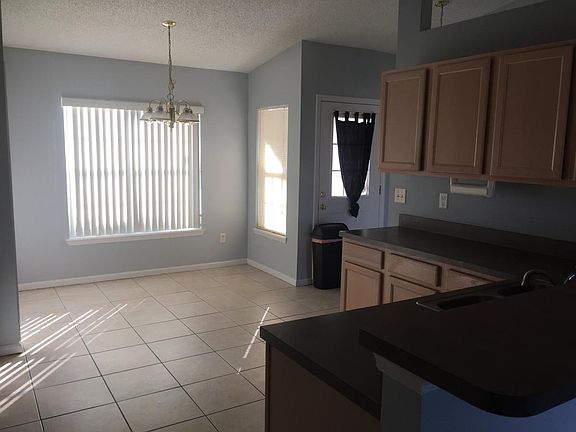 3rd image of 2440 Cinnamon Springs Trl