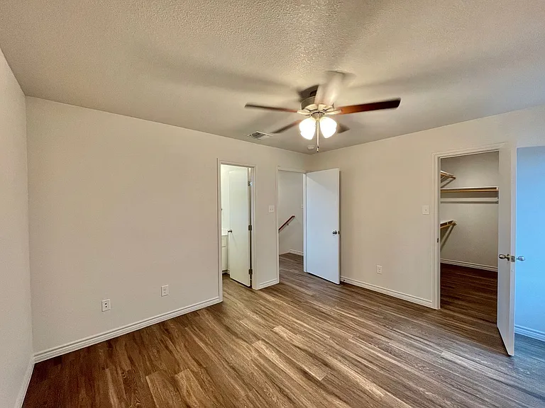 1802 Clovis Dr — Photo 25
