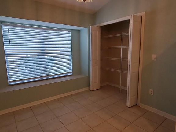 5th image of 27645 Sugar Loaf Dr