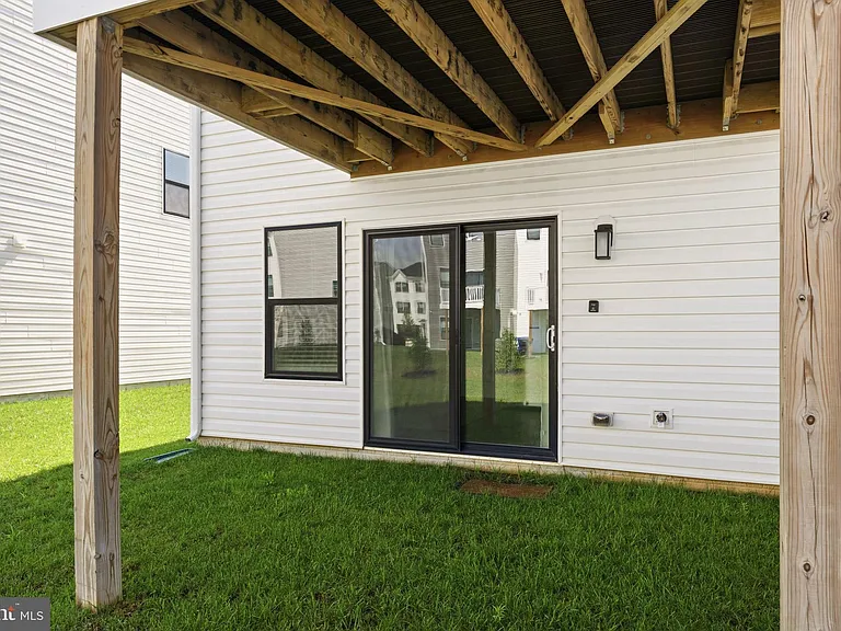 369 Soft Rush Ln — Photo 30