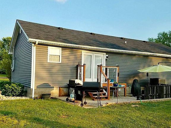 3rd image of 180 Matthew St