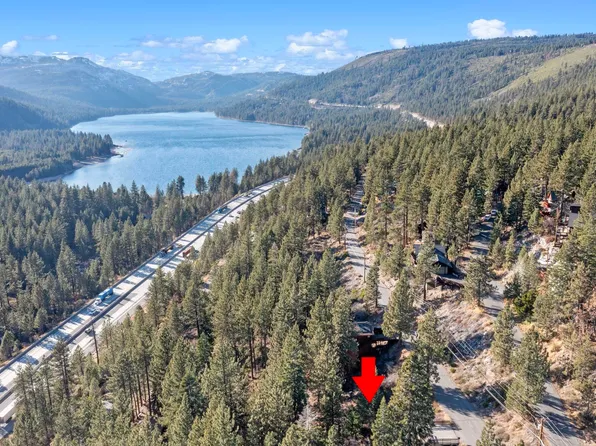 12515 Sierra Dr E, Truckee, CA 96161