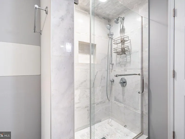 82 Q St NW #84B — Photo 8