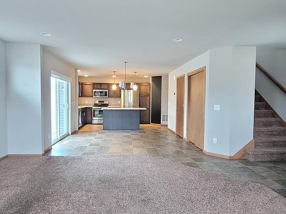 3rd image of 1418 Thoreau Dr