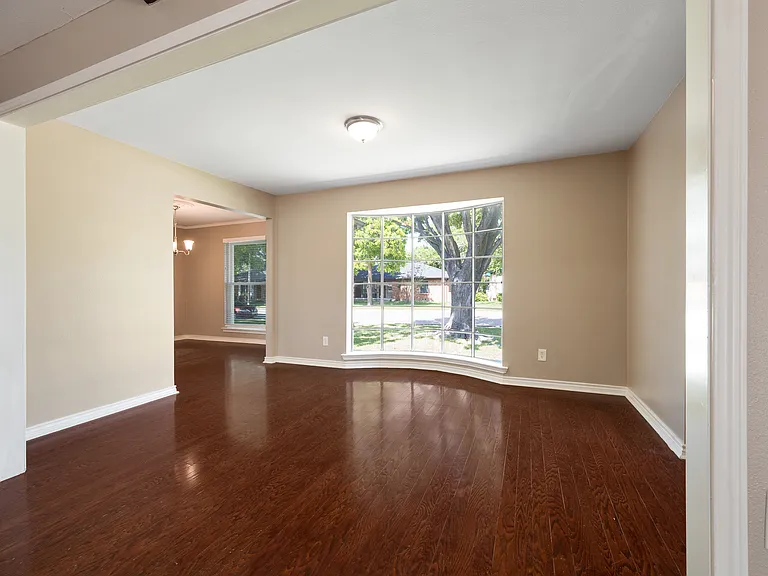 4316 Cinnabar Dr — Photo 3