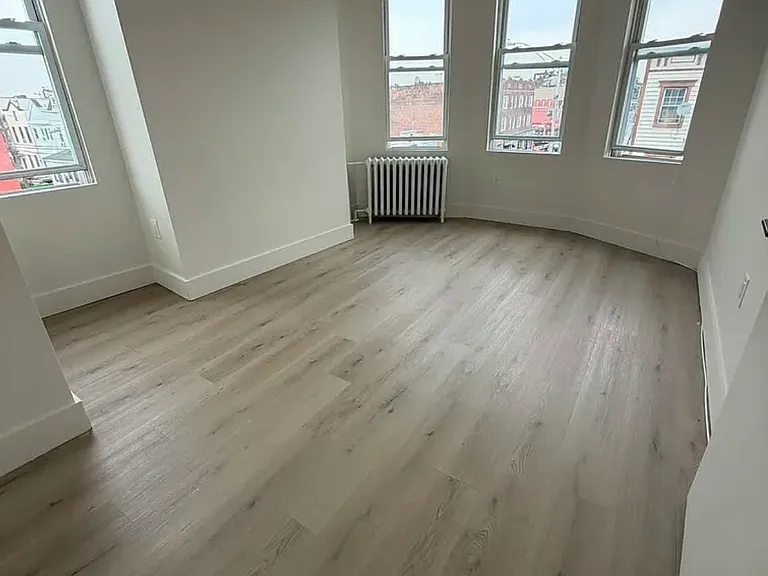 538 Westside Ave #3A — Photo 4