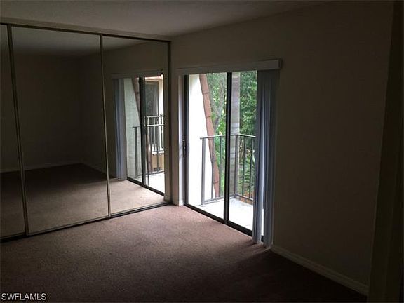 4th image of 1462 Park Shore Cir APT 2
