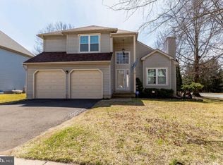 29 London Rd, Burlington, NJ 08016