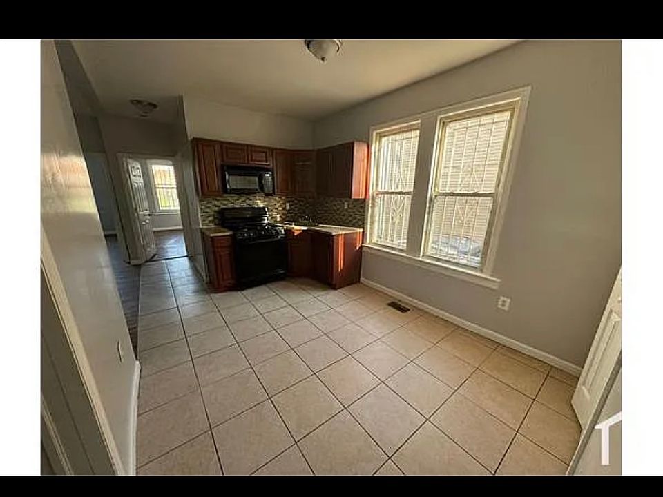 1st image of 637-643 15th Ave #1L